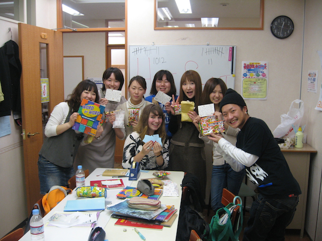 teaching-Japanese-students-English.jpg